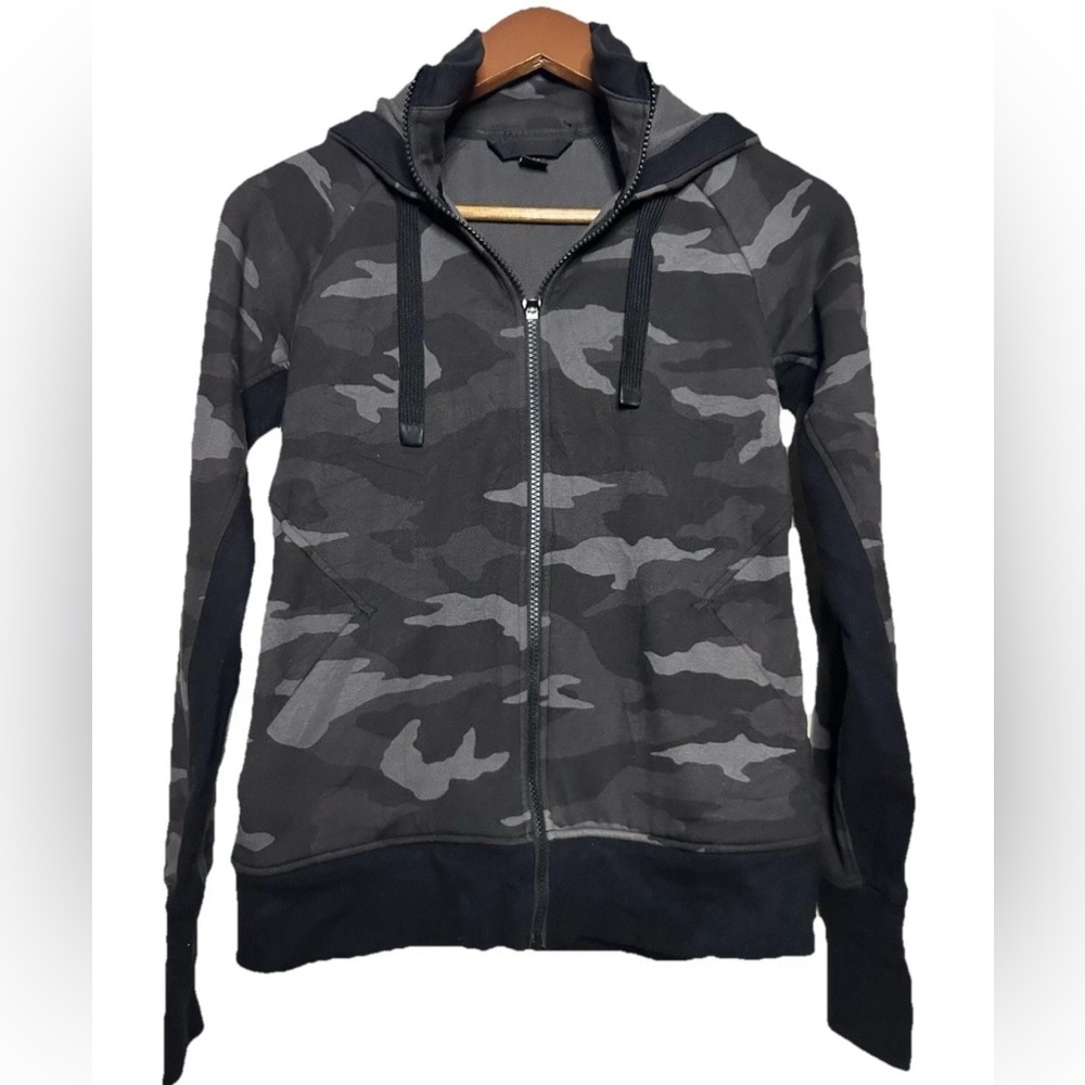 Athleta Triumph Black Gray Camo Hoodie size XS